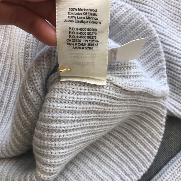 Aritzia Wilfred cropped scallop hem sweater xxs - Picture 4 of 4